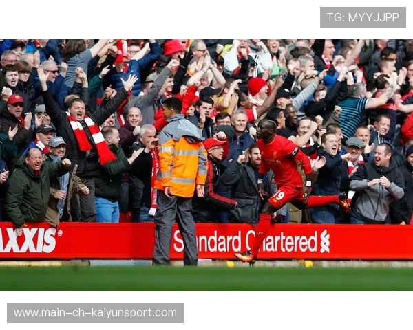 利物浦的防守隐患显现，球迷期待教练组调整，利物浦防守体系